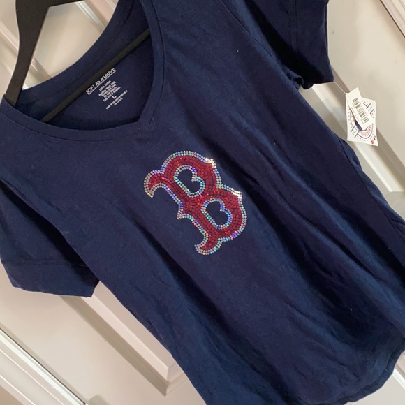Red Sox T-shirt NWT 🏷 - Picture 2 of 5